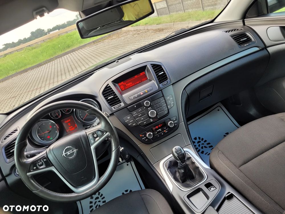Opel Insignia - 22