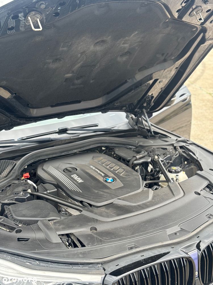 BMW Seria 7 730d xDrive sport - 34