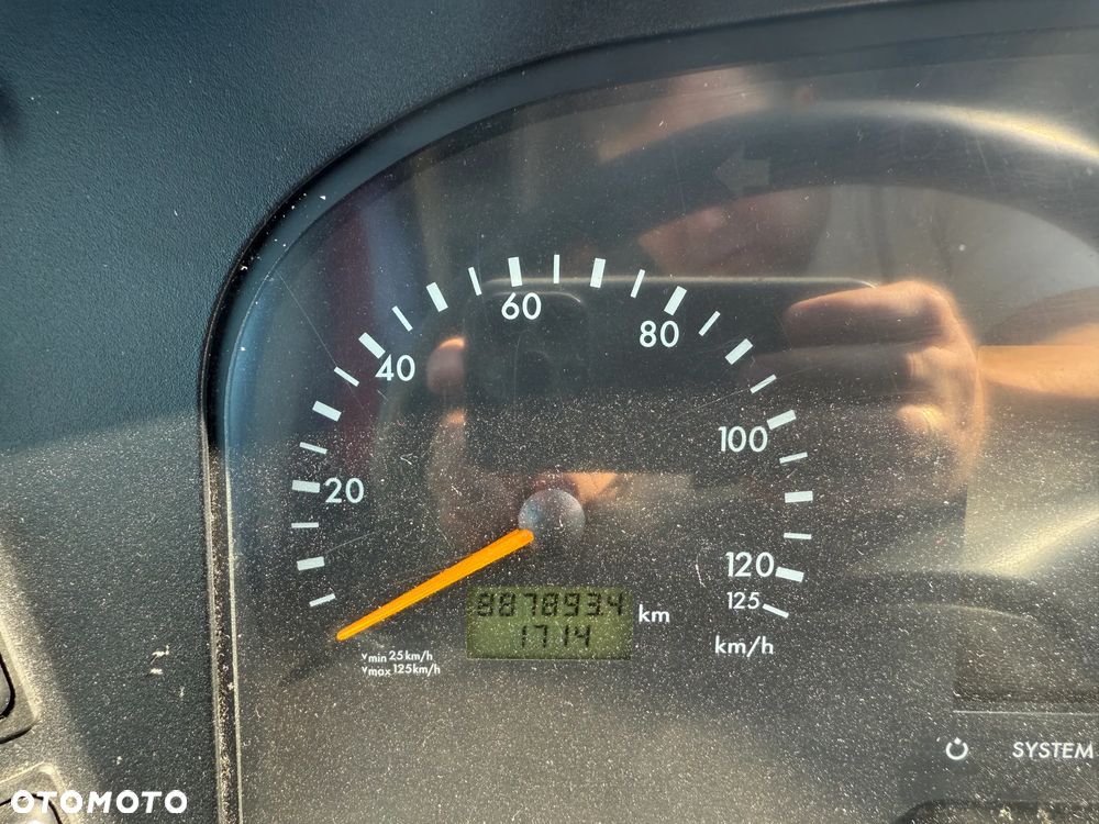 Mercedes-Benz Tourismo RHD M - 10