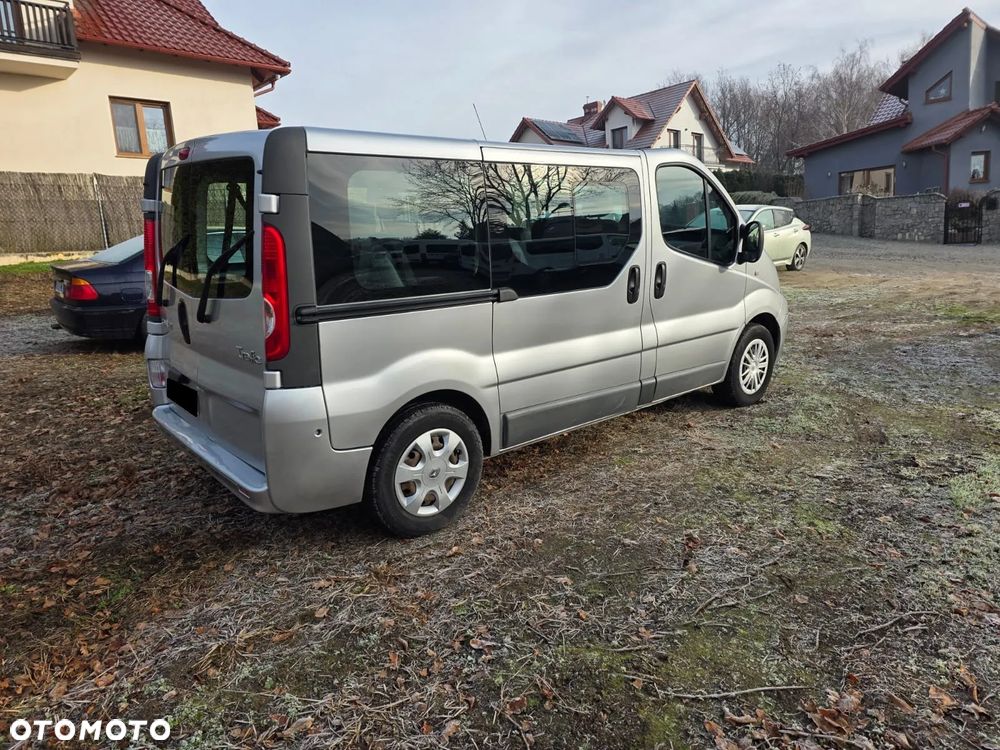 Renault TRAFIC - 8