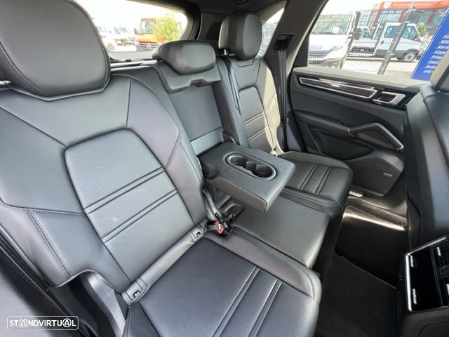 Porsche Cayenne E-Hybrid - 36