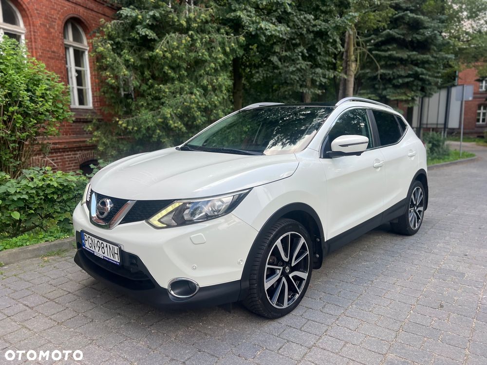 Nissan Qashqai 1.6 DCi Xtronic TEKNA - 4