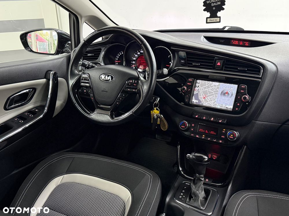 Kia Ceed 1.6 GDI M DCT - 15