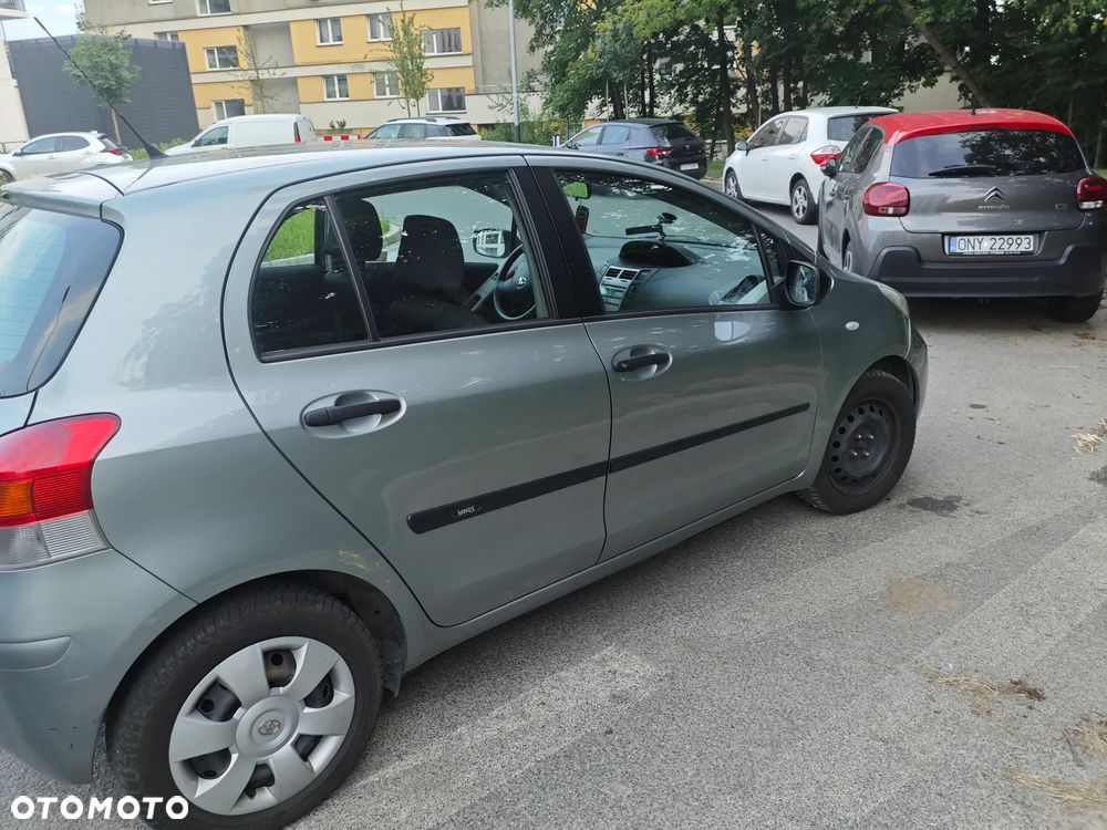 Toyota Yaris 1.33 Sol - 4