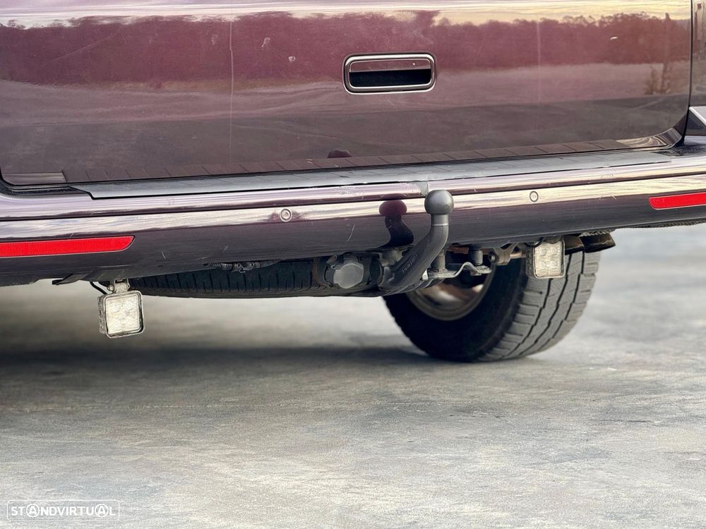 VW Multivan 2.0 TDi 180 Highline BlueMotion - 27