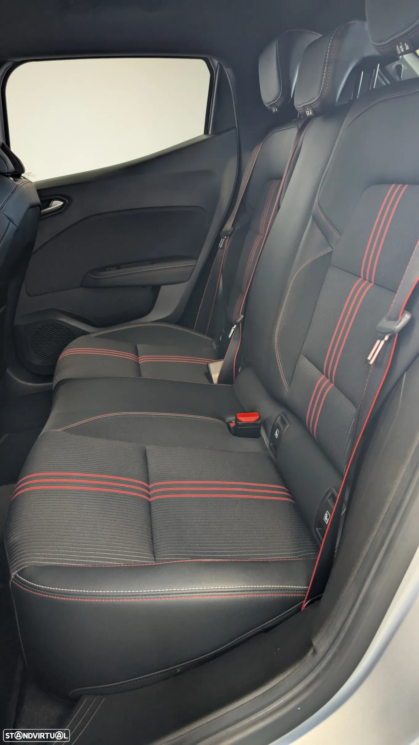 Renault Clio 1.5 Blue dCi RS Line - 16