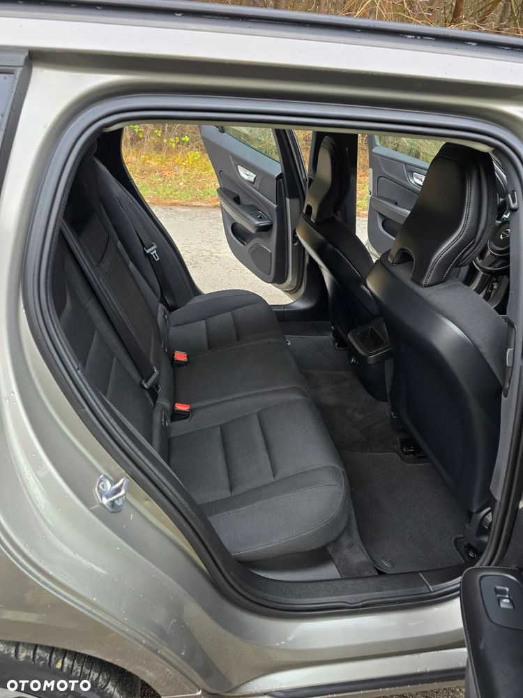 Volvo V60 D3 Geartronic - 22