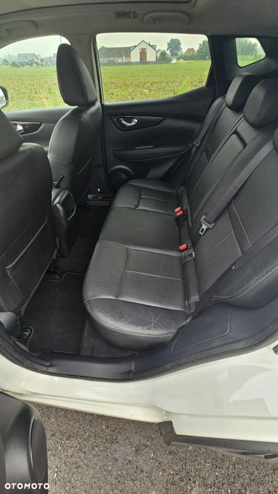 Nissan Qashqai 1.6 dCi Xtronic TEKNA+ - 7