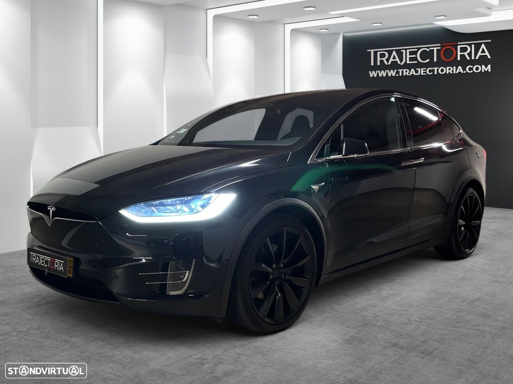 Tesla Model X 90D - 19