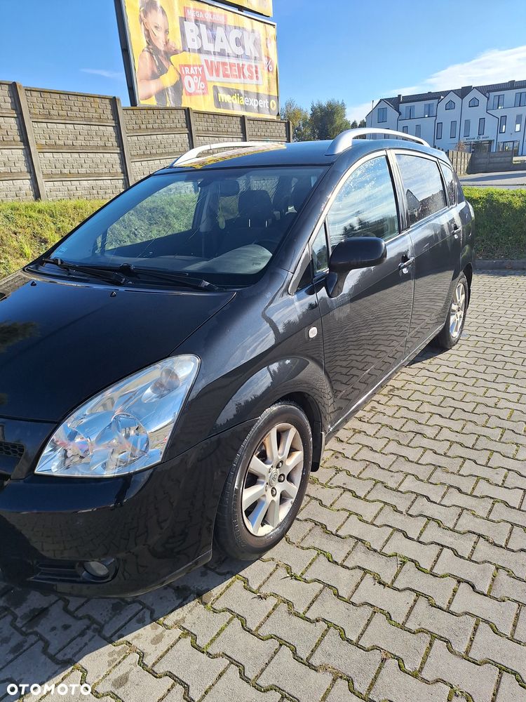 Toyota Corolla Verso 2.2 D-4D Gold - 11