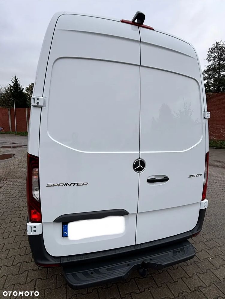 Mercedes-Benz SPRINTER - 7