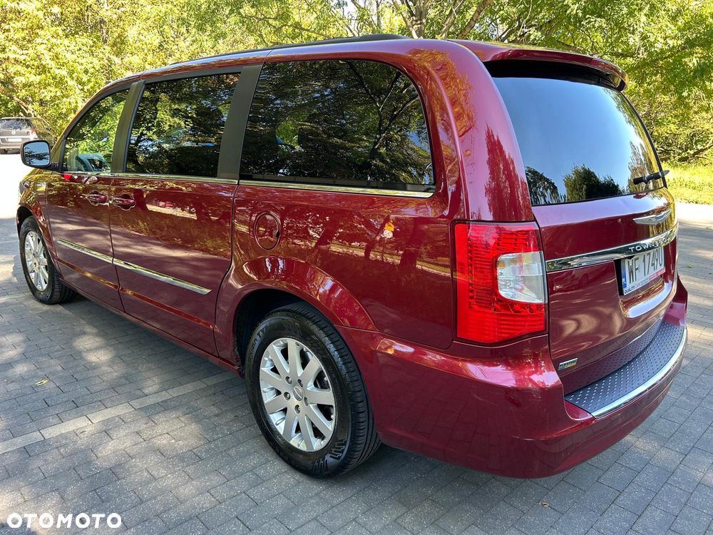 Chrysler Town & Country 3.6 Touring - 25