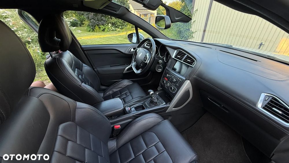Citroën DS4 2.0 HDi SportChic - 23