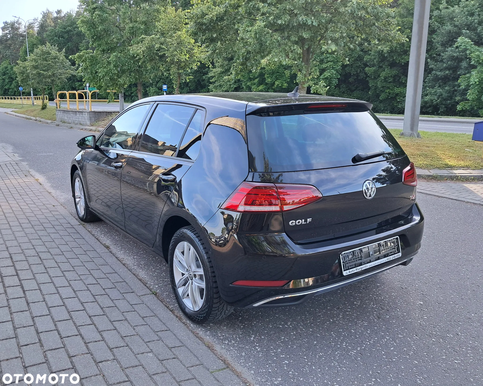 Volkswagen Golf 1.6 TDI SCR DSG Comfortline - 4