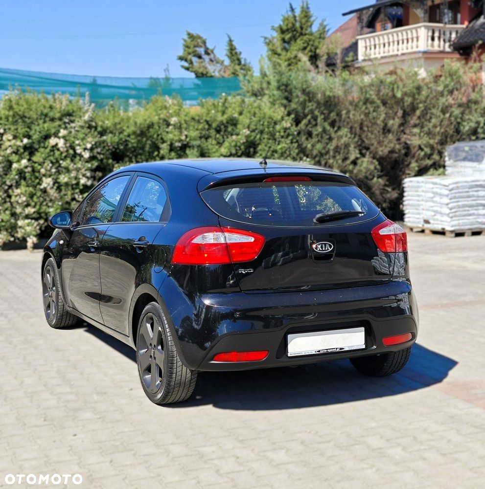 Kia Rio - 3
