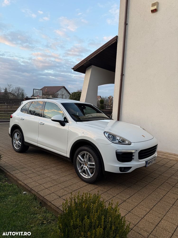 Porsche Cayenne 3.0 L V6 - 2
