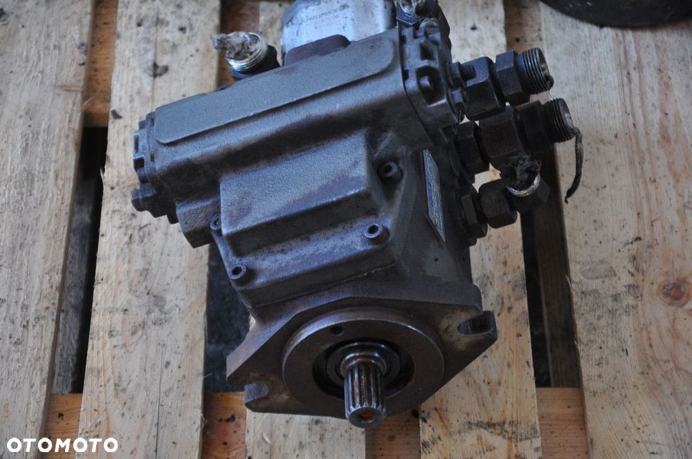 POMA JAZDY HYDRAULICZNA M4PV50-45 /  5A R3BR-0G - 2