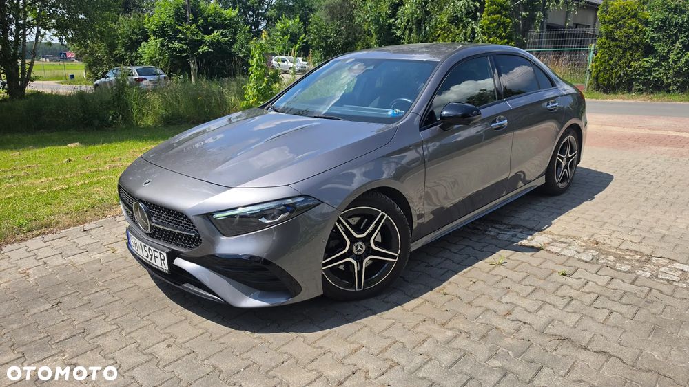 Mercedes-Benz Klasa A 220 d AMG Line 8G-DCT - 2