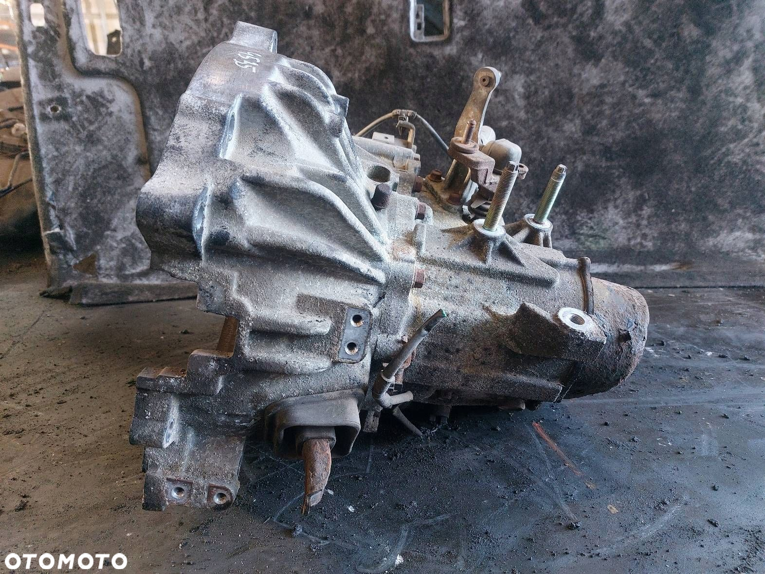 SKRZYNIA BIEGÓW MAZDA 6 I GG GY 1.8 16V GC010 - 2