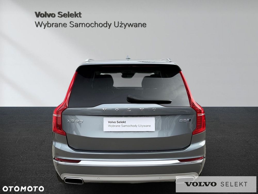 Volvo XC 90 - 8