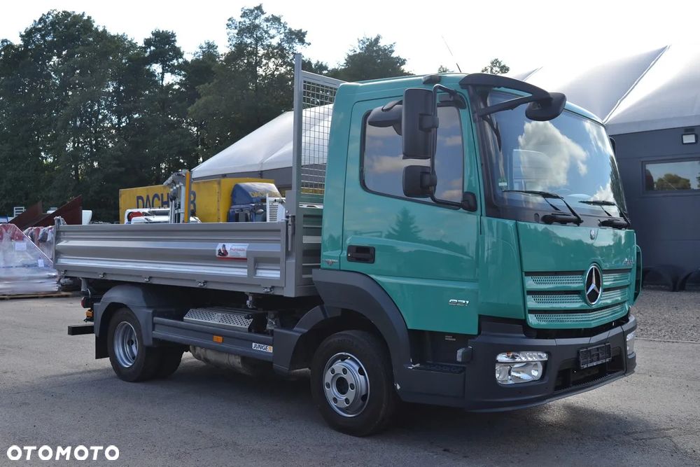 Mercedes-Benz Atego 821 Nowy 3-stronny WYWROT Kiper Wywrotka Blokada Mostu Klima - 14