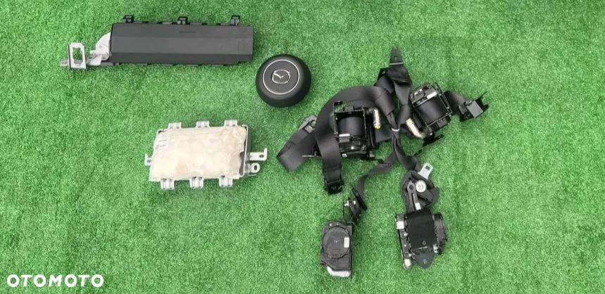 MAZDA CX30 CX-30 Konsola Poduszki pasy HEAD-UP CZARNA Z NIEBIESKĄ NITKĄ - 10
