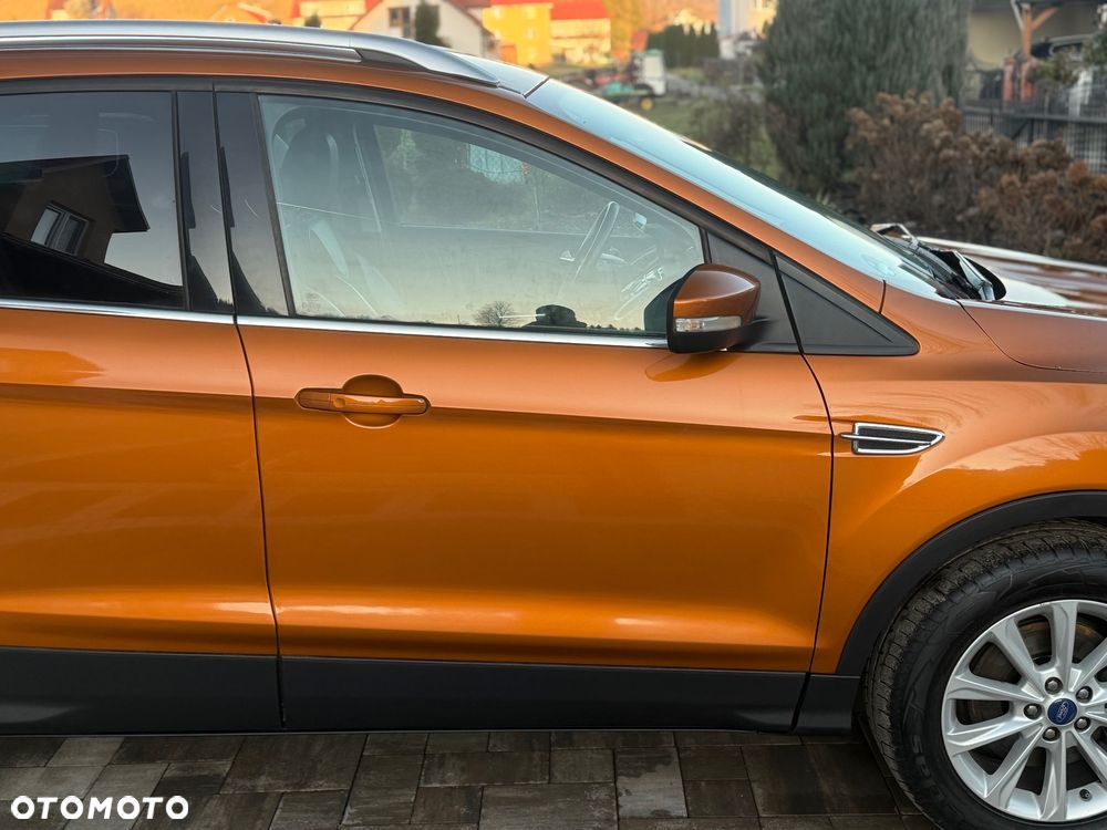 Ford Kuga 2.0 TDCi 4x2 Titanium - 25