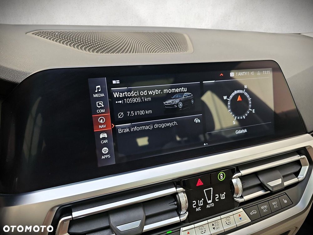 BMW Seria 3 320d xDrive Sport Line - 24