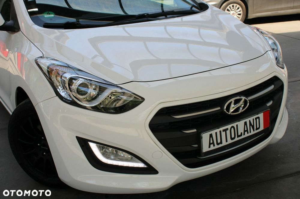 Hyundai i30 1.6 Automatik Style - 16