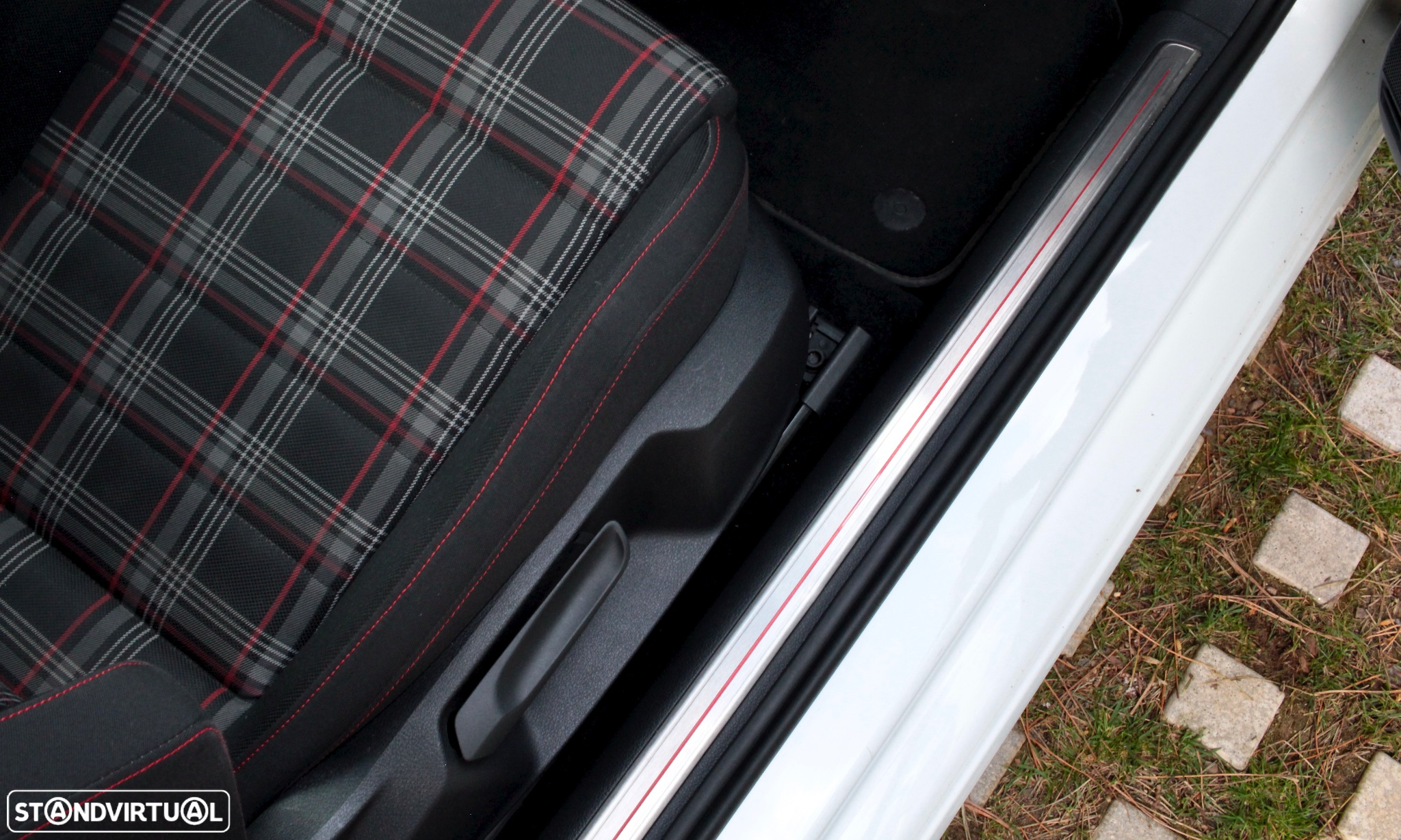 VW Golf 2.0 TSi GTi DSG - 24