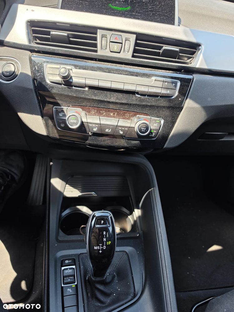 BMW X1 sDrive18i - 18