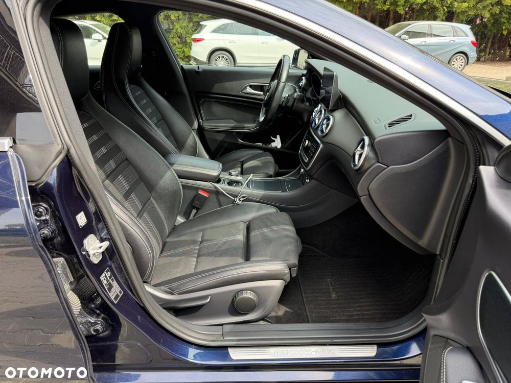 Mercedes-Benz CLA 220 (CDI) d 7G-DCT Urban - 16