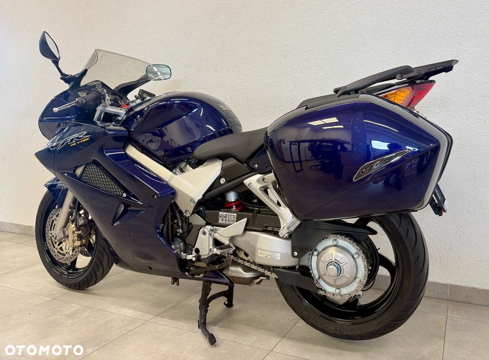 Honda VFR - 6