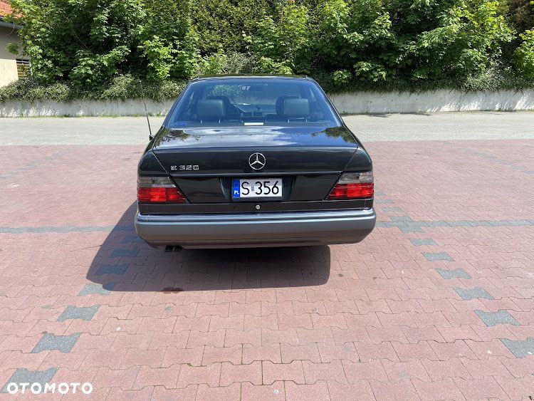 Mercedes-Benz Klasa E - 15