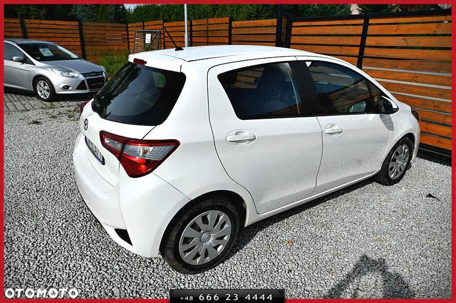 Toyota Yaris - 13