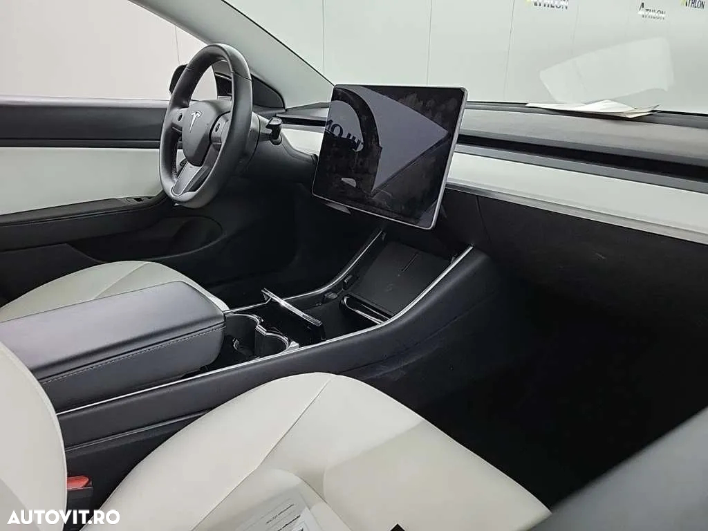 Tesla Model 3 Standard Reichweite Plus Hinterradantrieb - 6