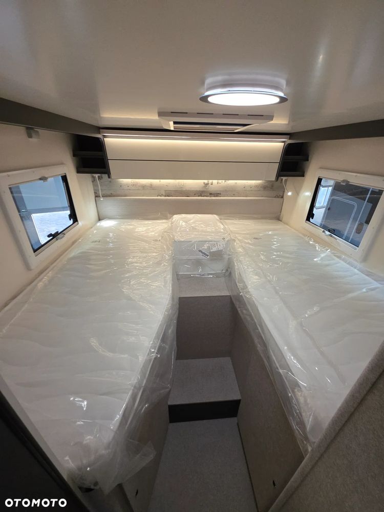 McLOUIS SLIM 339 UKŁAD ŁÓŻEK NIEMIECKICH GARAZ 6,69M 2.0 4 OSOBOWY - 40