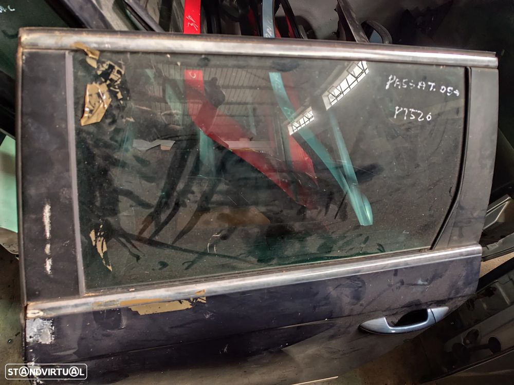 VW PASSAT B6 VARIANT PORRA TRAS ESQUERDA - PT526 - 2