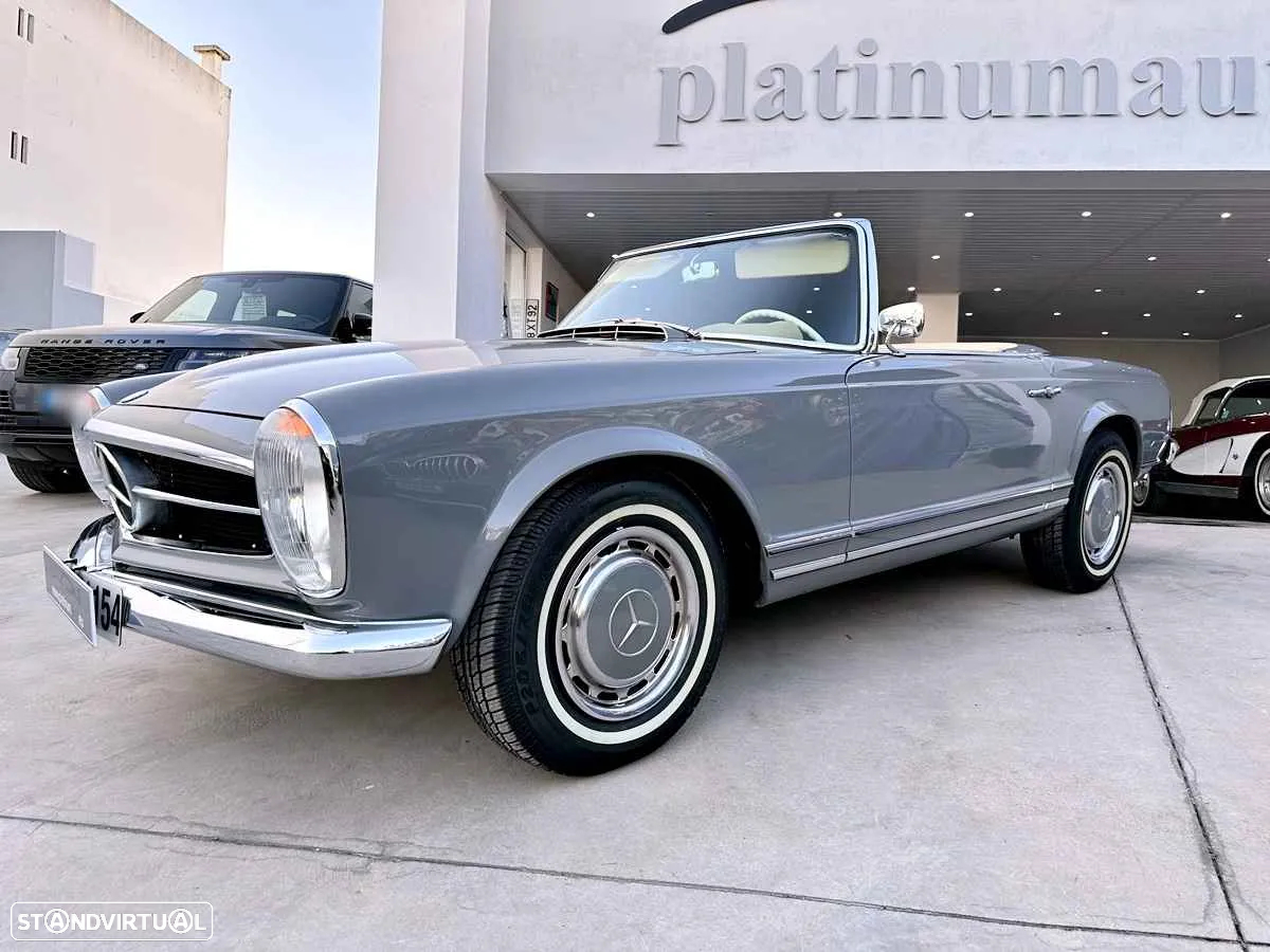 Mercedes-Benz 230 - 58