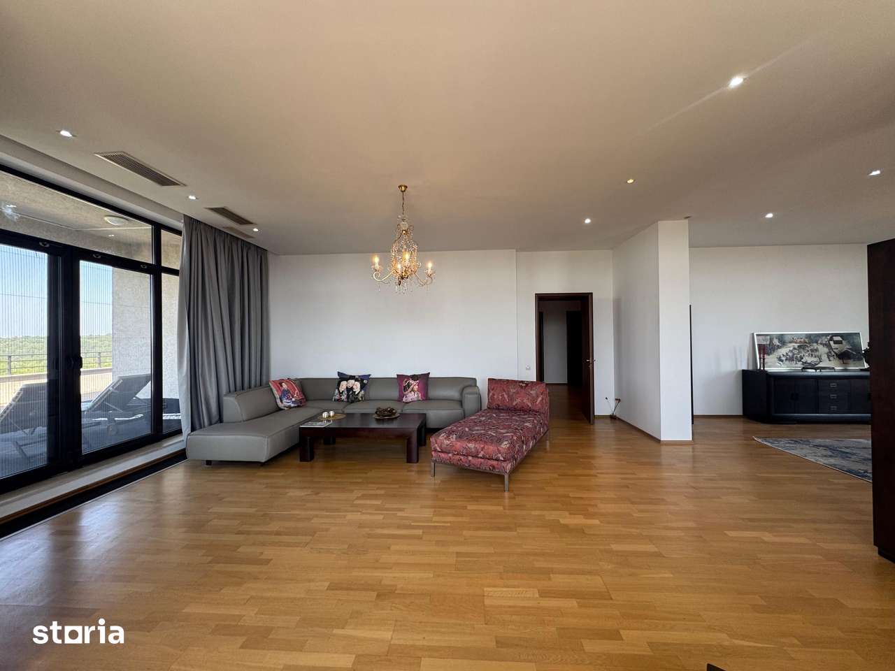 Inchiriere PENTHOUSE 250 mp+ 320 mp terasa| BANEASA- Privighetorilor — fotografia 3