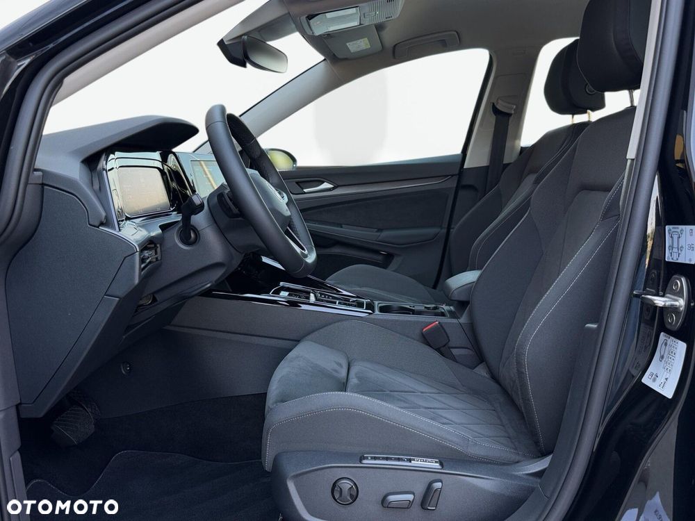 Volkswagen Golf - 11