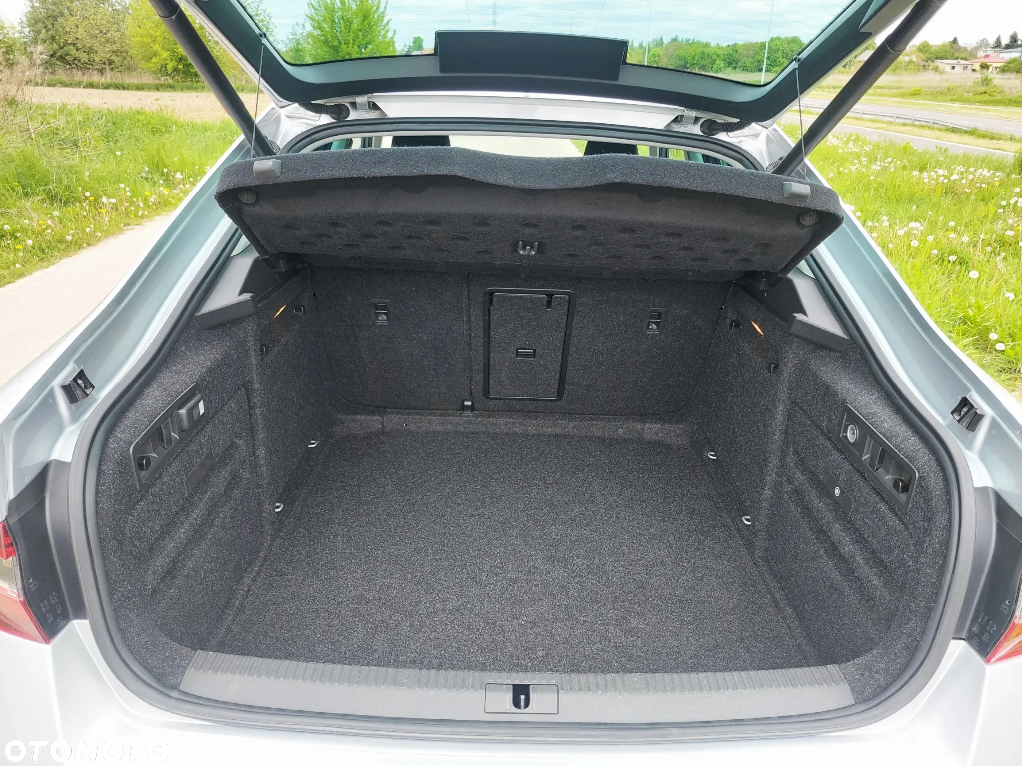 Skoda Superb 2.0 TDI Style DSG - 33