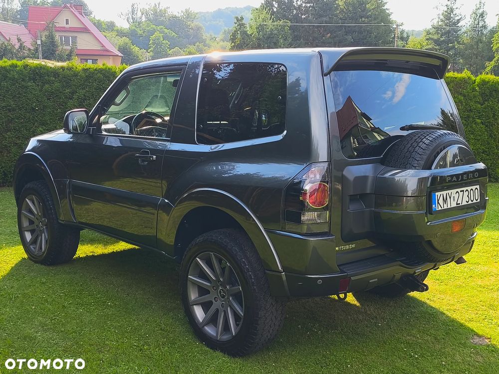 Mitsubishi Pajero 3.2 DI-D Intense - 8