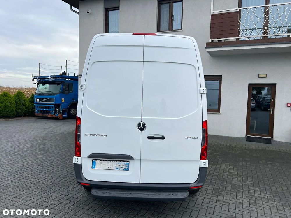 Mercedes-Benz SPRINTER - 6