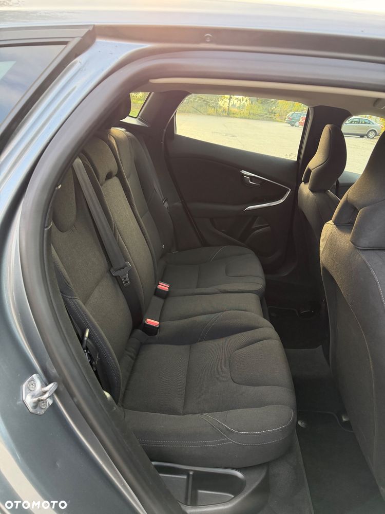 Volvo V40 - 10