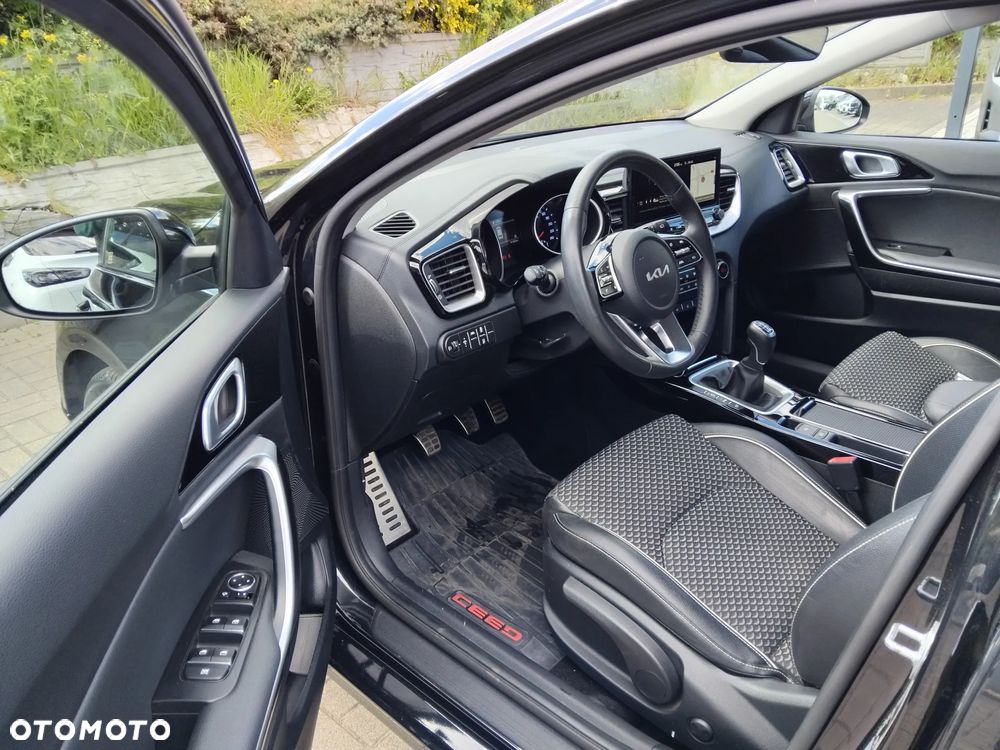 Kia Ceed 1.5 T-GDI Business Line - 19