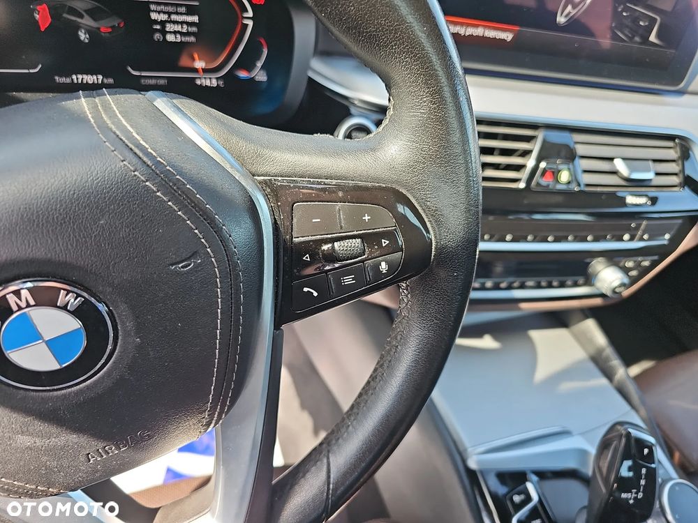 BMW Seria 5 518d mHEV Luxury Line - 18