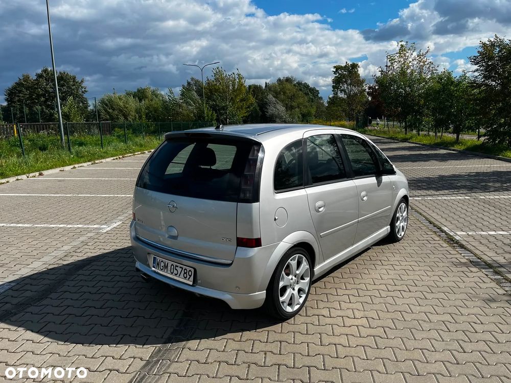 Opel Meriva 1.6 Turbo OPC - 2