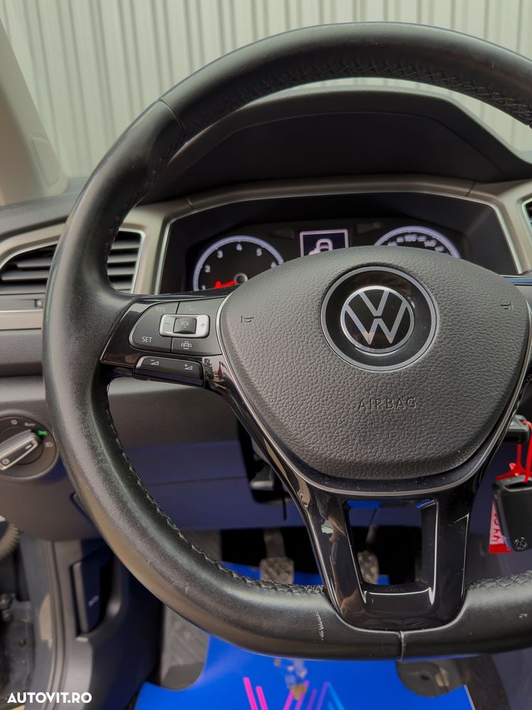 Volkswagen T-ROC 1.5 TSI ACT Style - 14