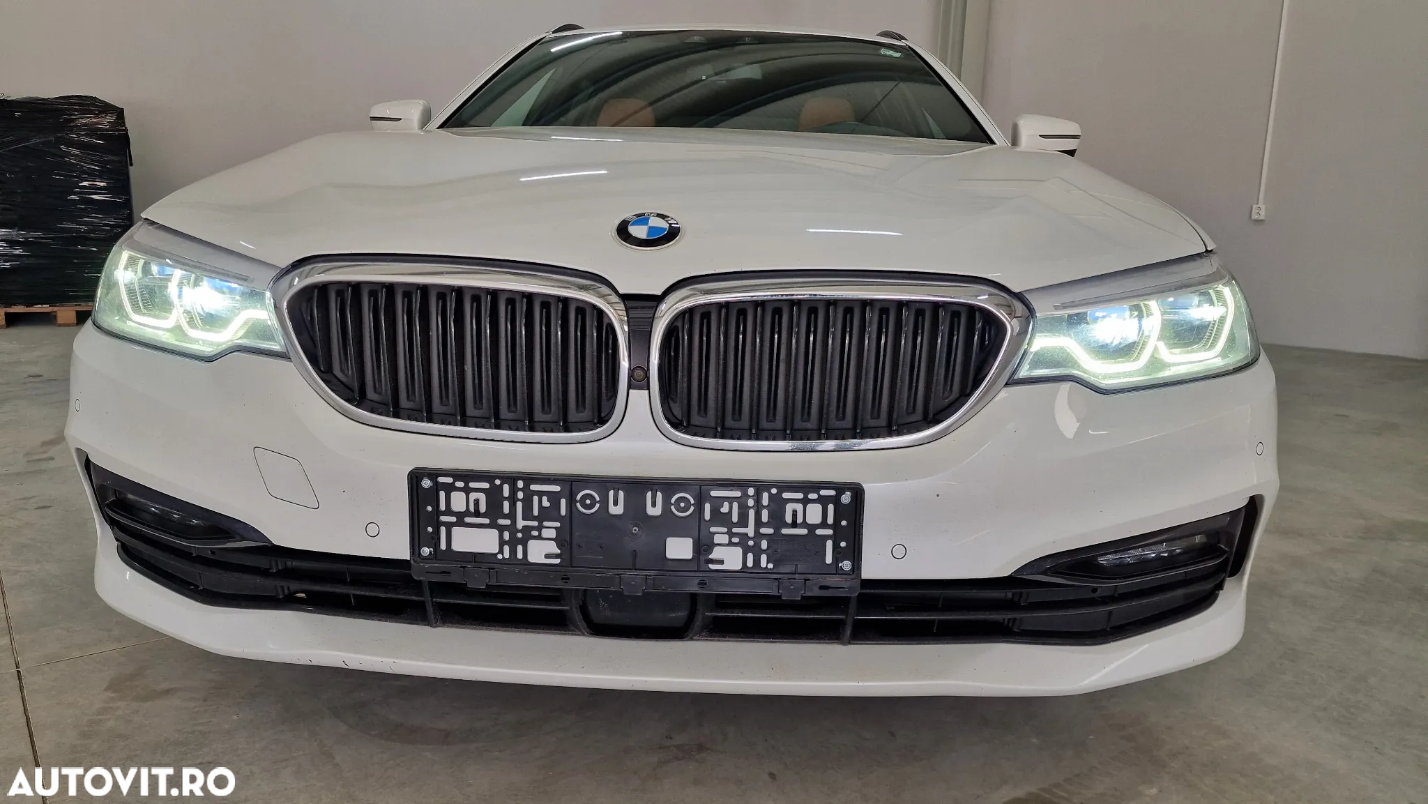 BMW Seria 5 540i xDrive Touring Aut. Sport Line - 10